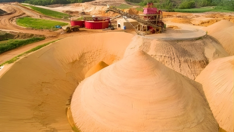 Can Canada Break Its Dependence on U.S. Silica?